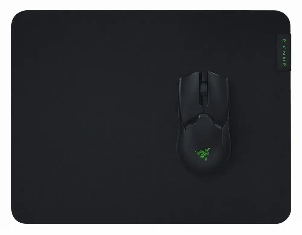 Razer Gigantus V2 Medium Gaming Mousepad_1.webp