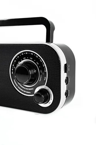 CAMRY SMALL PORTABLE RADIO BLACK