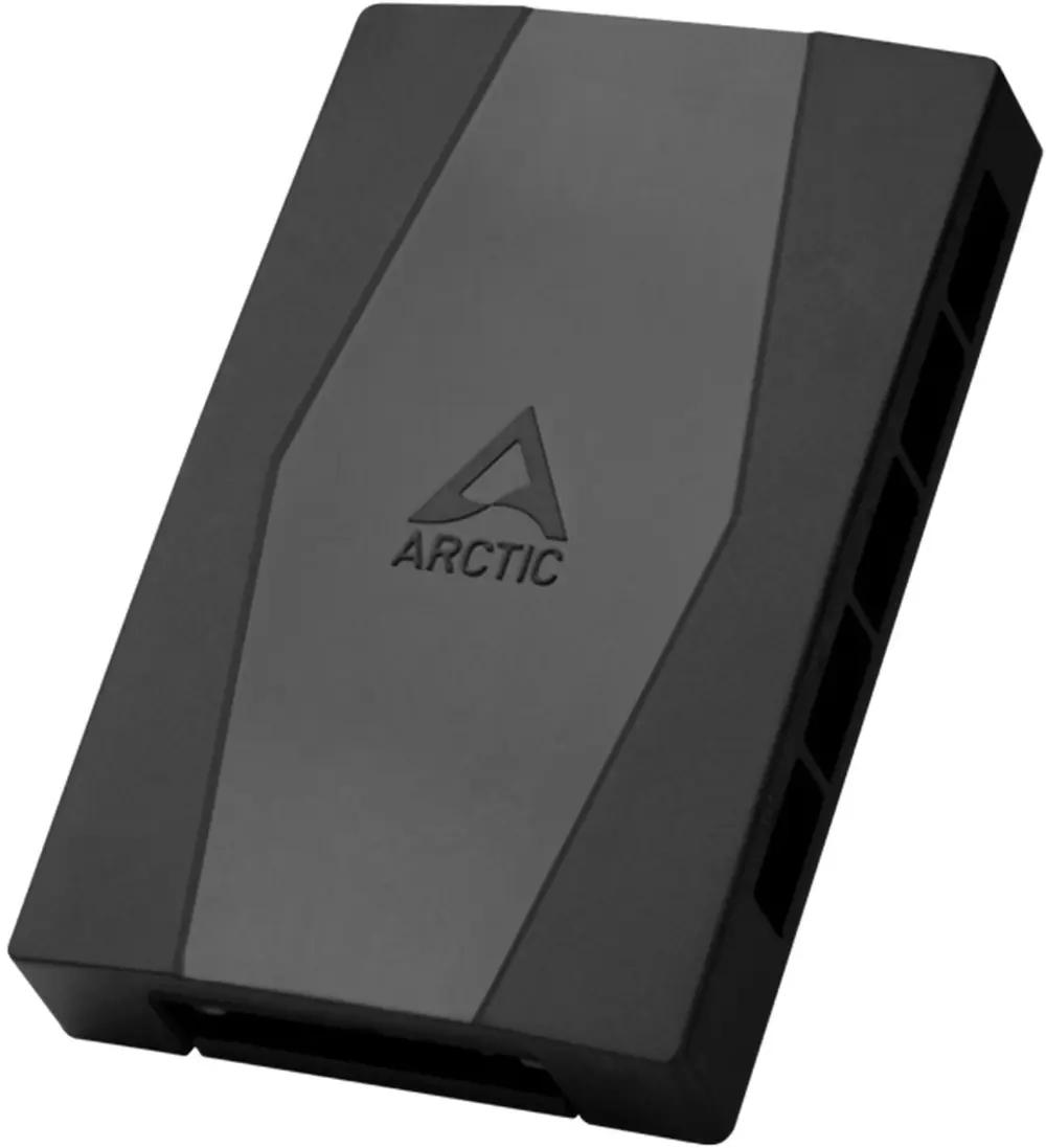 Arctic Case Fan Hub - PWM Sharing Hub for PC fans - 10 outputs - SATA Power_1.webp