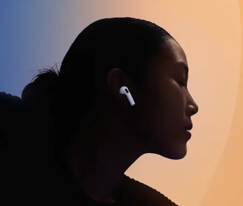 AppleAirPods5withWirelessChargingCase
