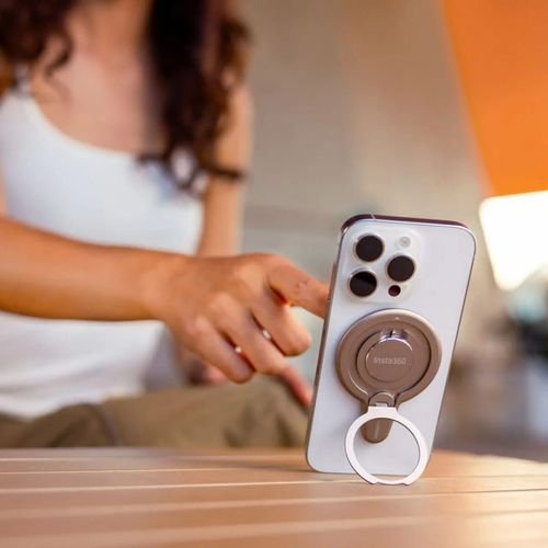 Insta360Flow2ProCreatorBundleGrayA.I.PoweredGimbalStabilizerforSmartphone