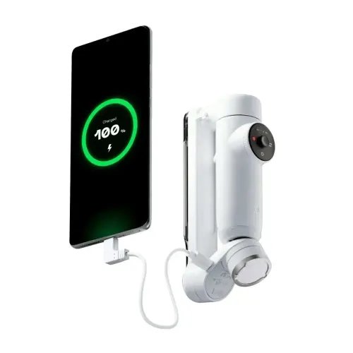 Insta360 Type-C to Type-C Cable charge devices while using Insta360 Flow Gimbal