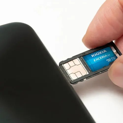 KIOXIAMICROSDEXCERIAGEN3512GBUHSIU3V30WITHADAPTER