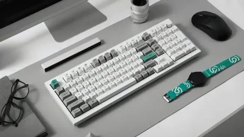 KeychronQ5MaxQ5M-P1QMKVIAWirelessCustomMechanicalWhiteKeyboard-RedSwitchUSLayout