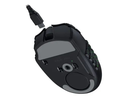 RAZERNagaV3Pro-WirelessMMOGamingMouse-280HrBattery-SwappableSidePlates-23Buttons